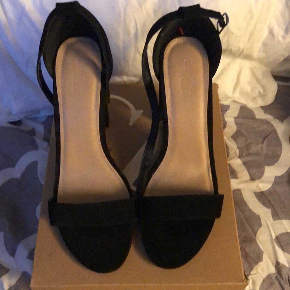 HEELS